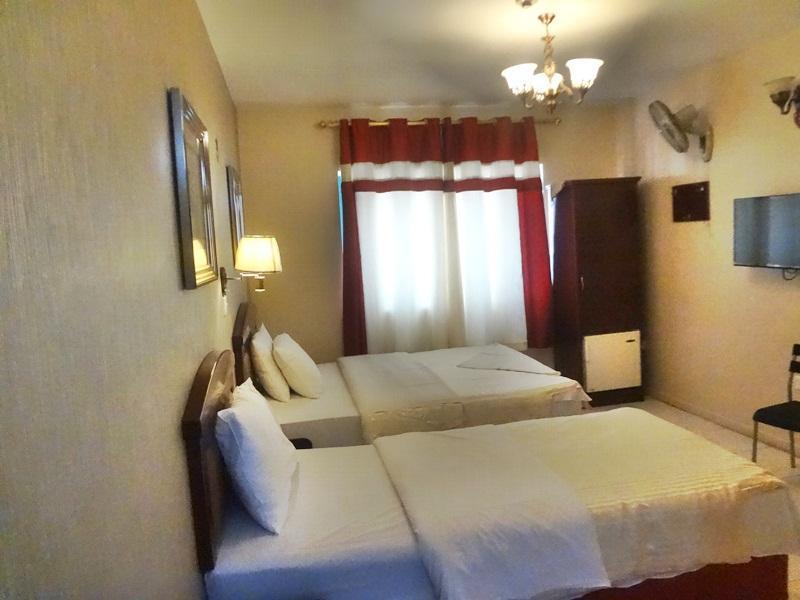 Sutchi Hotel Dubaj Kültér fotó