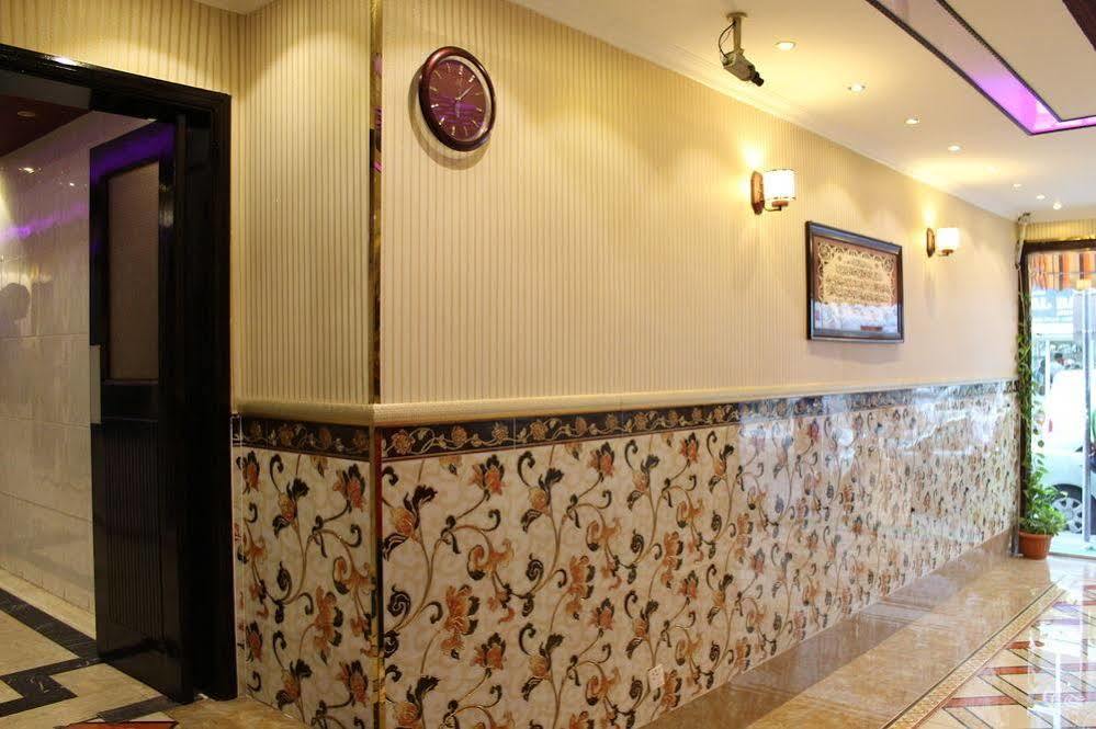 Sutchi Hotel Dubaj Kültér fotó