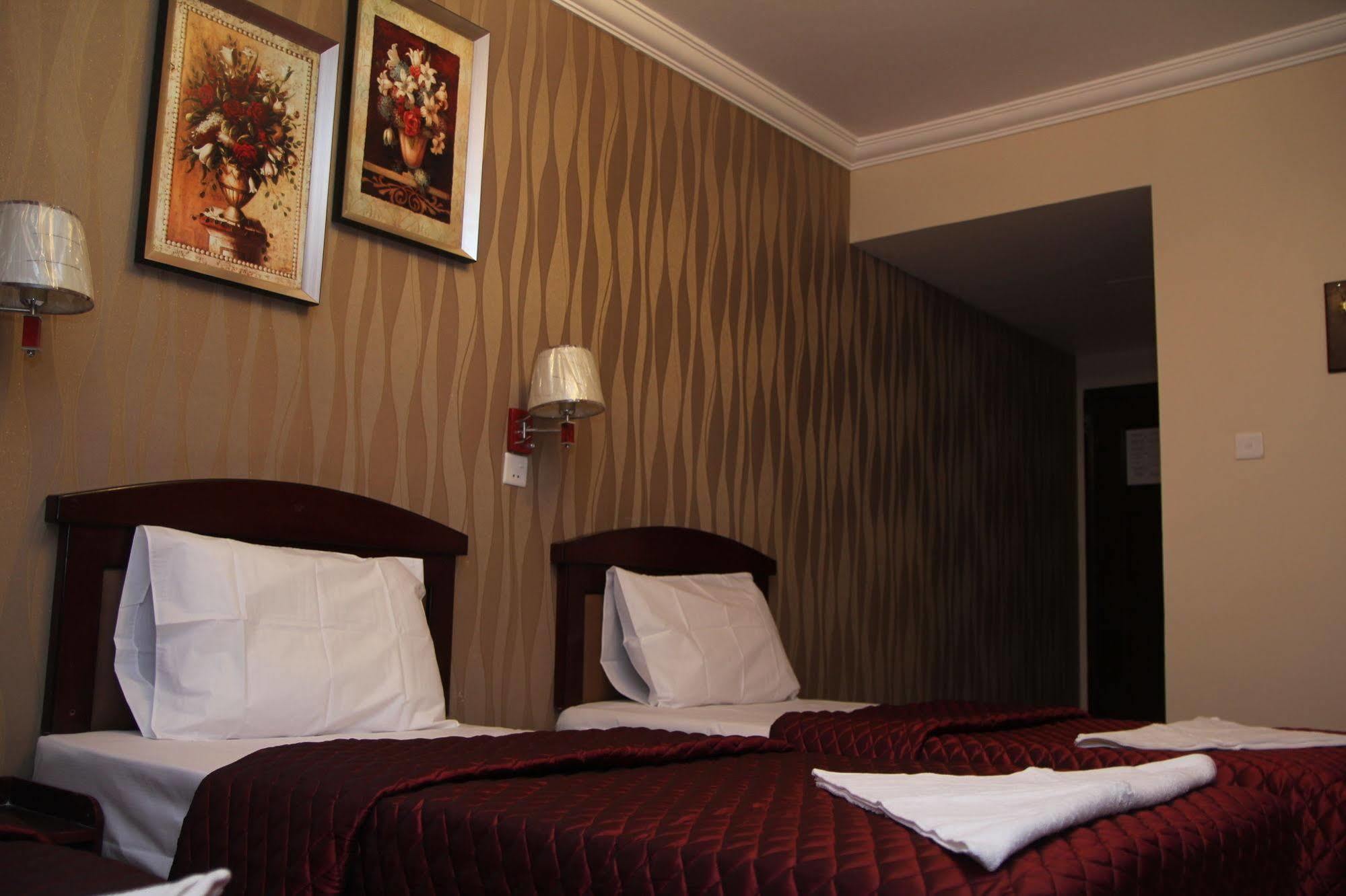 Sutchi Hotel Dubaj Kültér fotó