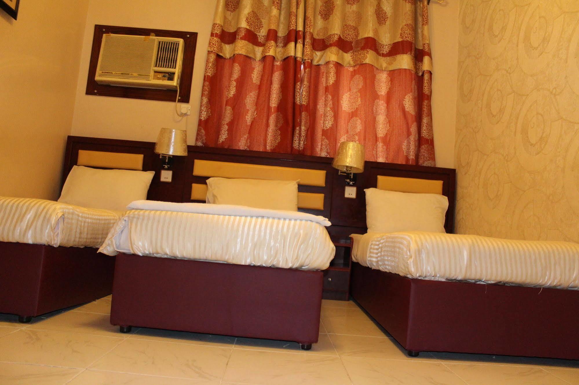 Sutchi Hotel Dubaj Kültér fotó